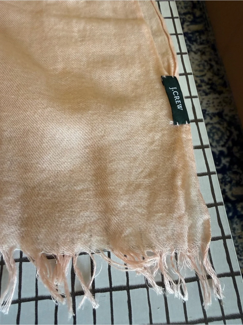 Jcrew NWOT 80% cashmere 20% silk scarf  TISSUE light weight